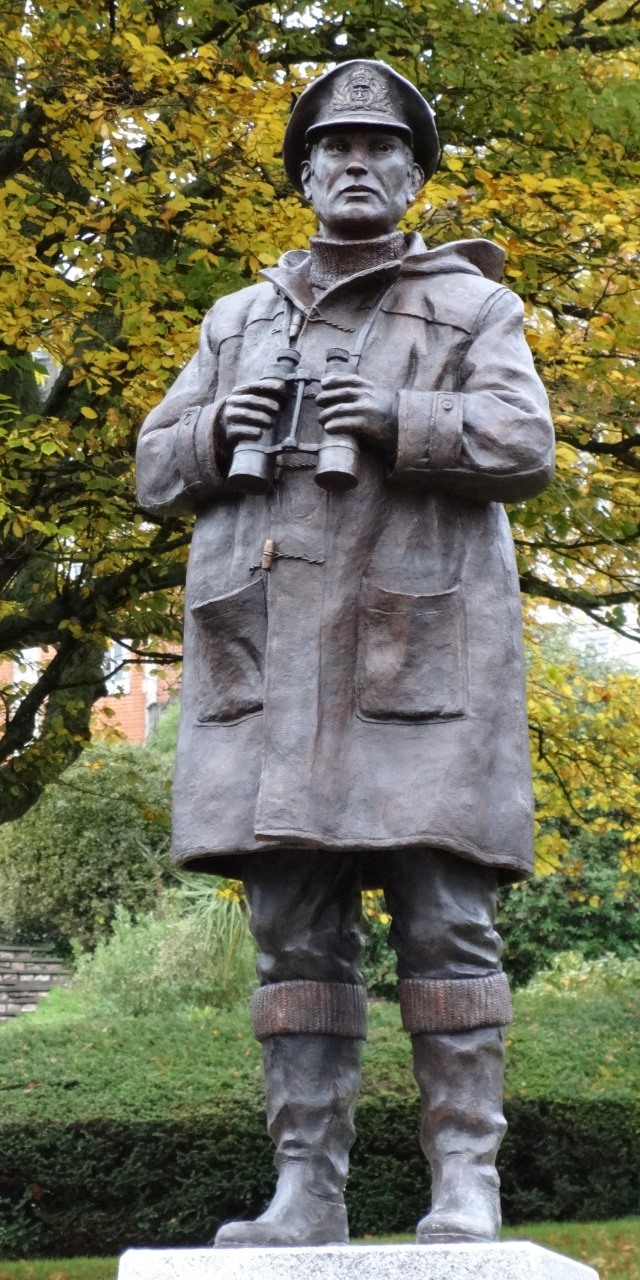 Judy Boyt Human Form Sculptures The Watchkeeper